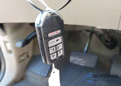 2014 Honda Odyssey Touring/Touring Elite из США, поврежденный, VIN 5FNRL5H91EB099578